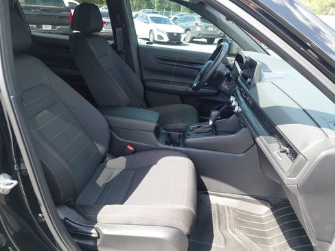 Used 2025 Honda CR-V Sport image 11