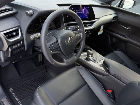New 2026 Lexus UX 300h AWD image 4