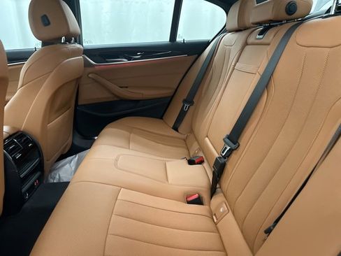 Used 2023 BMW 530i xDrive w/ Convenience Package image 28