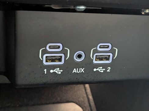 Used 2023 Jeep Wagoneer Series III w/ Preferred Equipment Group image 23