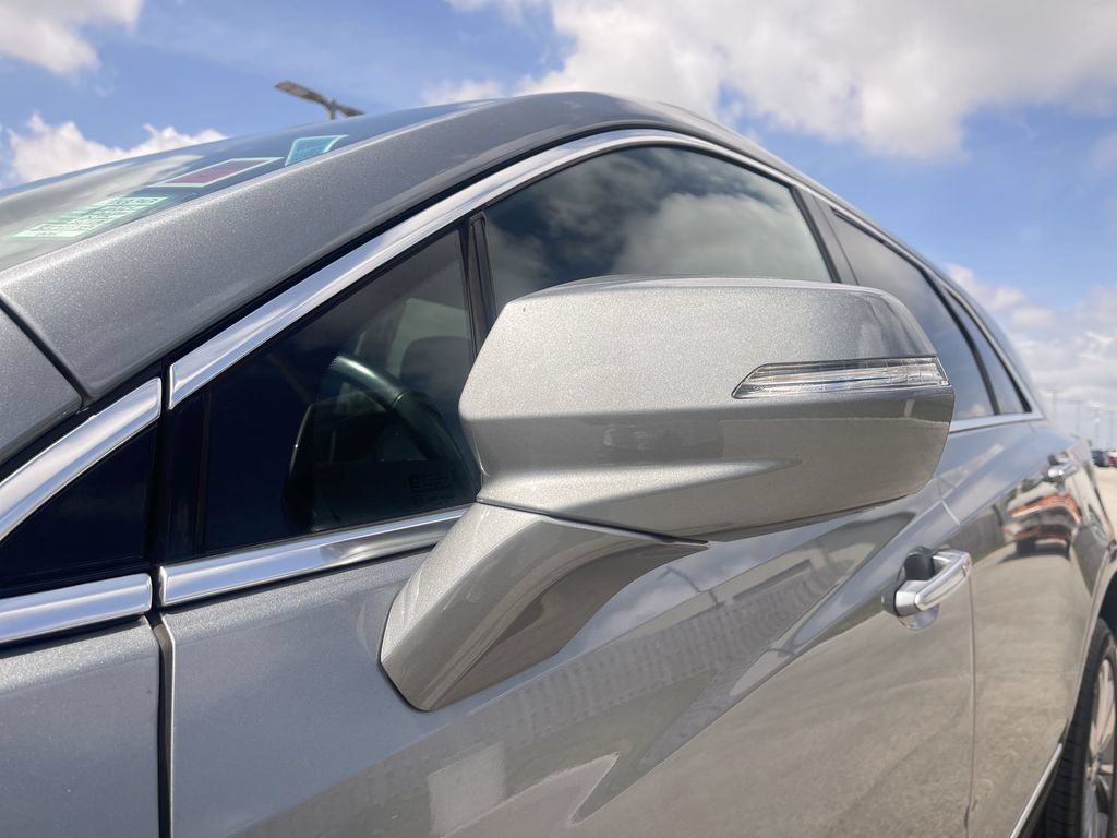Used 2024 Cadillac XT5 Premium Luxury AWD/4WD image 12