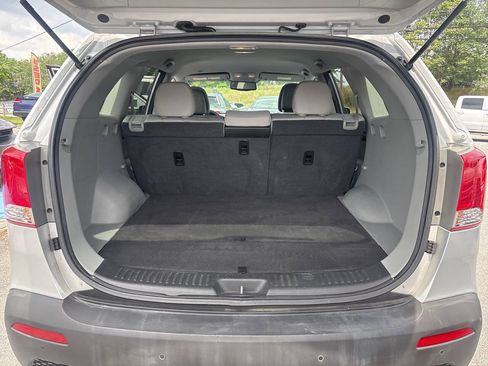 Used 2011 Kia Sorento LX w/ Convenience Pkg AWD/4WD image 16
