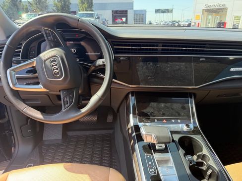 Used 2022 Audi Q8 Prestige AWD/4WD image 5