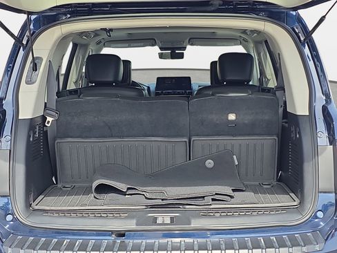 Used 2021 Nissan Armada Platinum w/ Captain's Chairs Package image 12