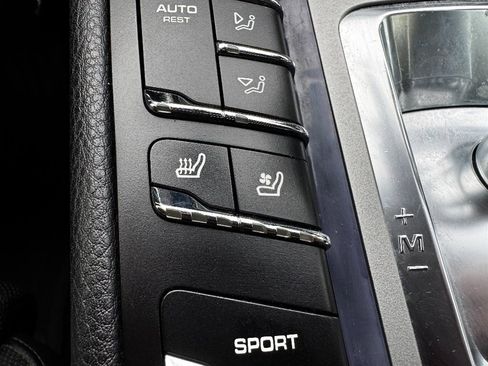 Used 2013 Porsche Panamera 4 image 29