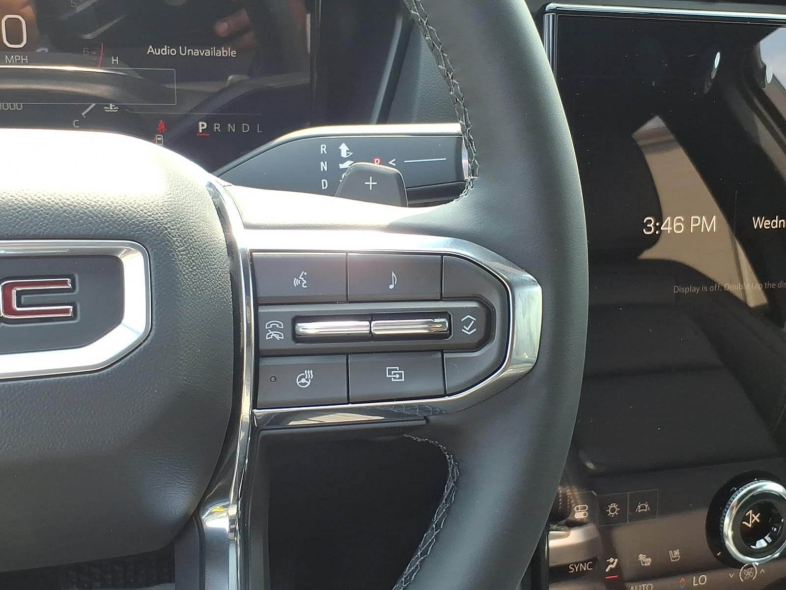 New 2026 GMC Terrain Elevation w/ Elevation Premium Package AWD/4WD image 17