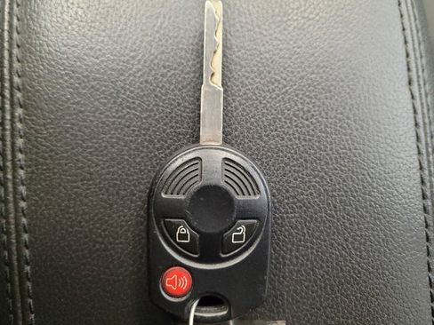 Used 2013 Ford Escape SEL image 32