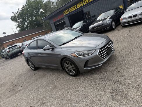 Used 2018 Hyundai Elantra SEL FWD image 3