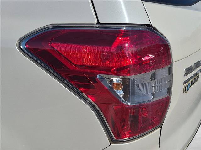 Used 2014 Subaru Forester 2.5i Premium w/ All-Weather Package AWD/4WD image 13