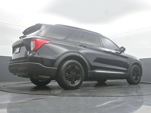 Used 2021 Ford Explorer XLT w/ Equipment Group 202A AWD/4WD image 66