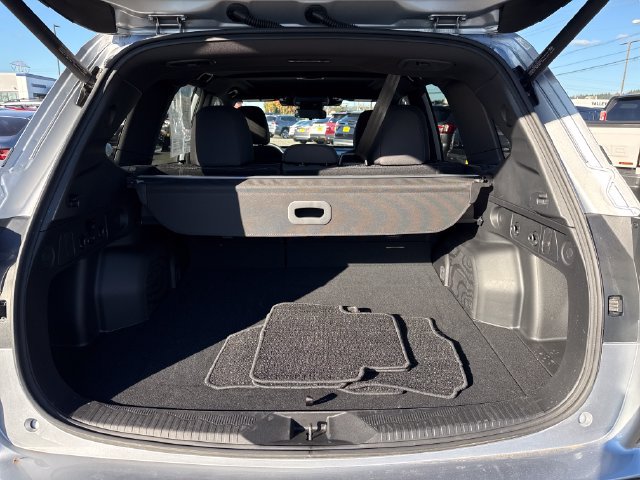 Used 2025 Subaru Forester Premium AWD/4WD image 13