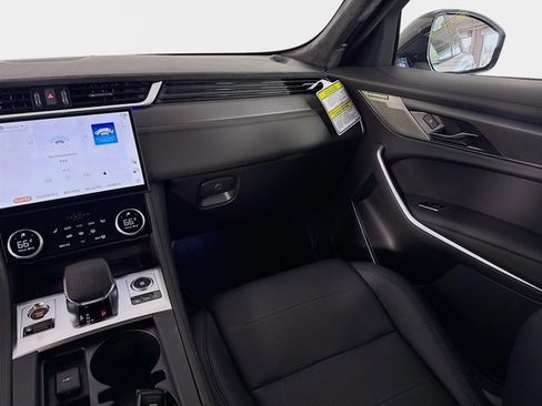 New 2026 Jaguar F-PACE SVR image 26