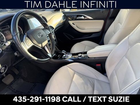 Used 2019 INFINITI QX30 Premium w/ Cargo Package image 10
