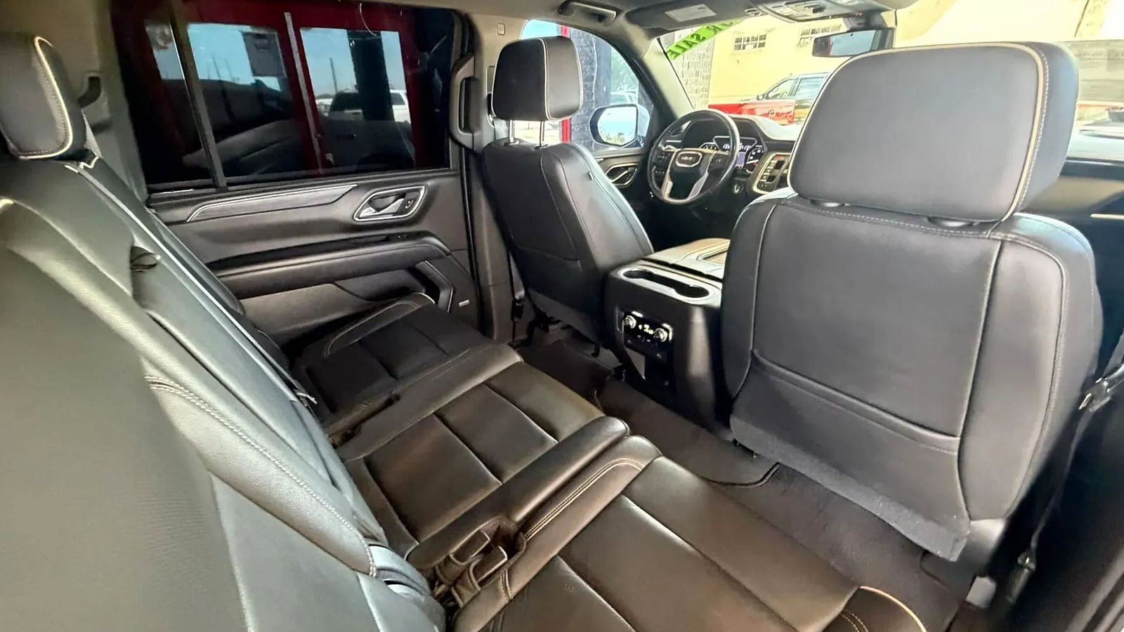 Used 2021 GMC Yukon XL SLT RWD image 26