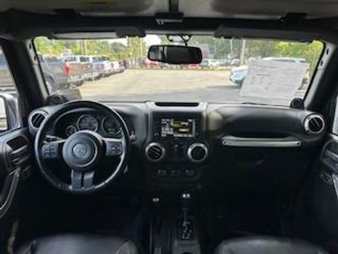 Used 2013 Jeep Wrangler Unlimited Sahara w/ Mopar Chrome Edition Group image 12