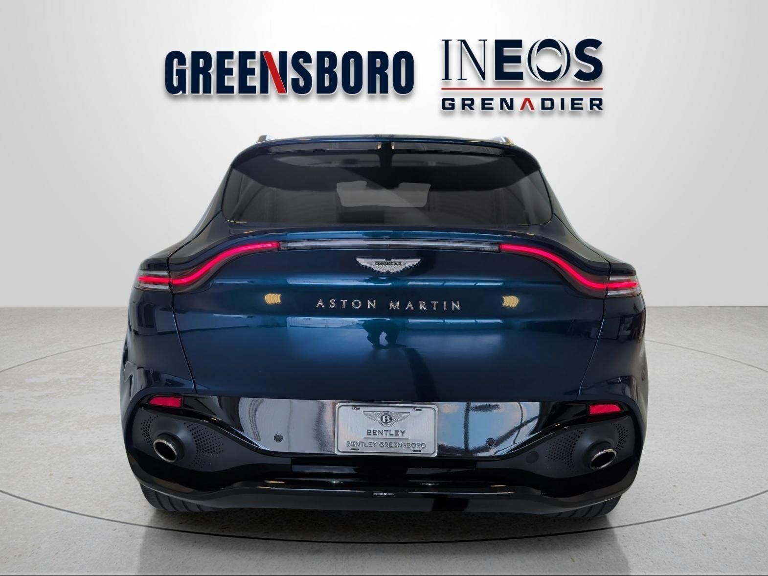 Used 2021 Aston Martin DBX AWD/4WD image 4