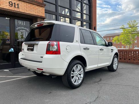 Used 2010 Land Rover LR2 HSE AWD/4WD image 12