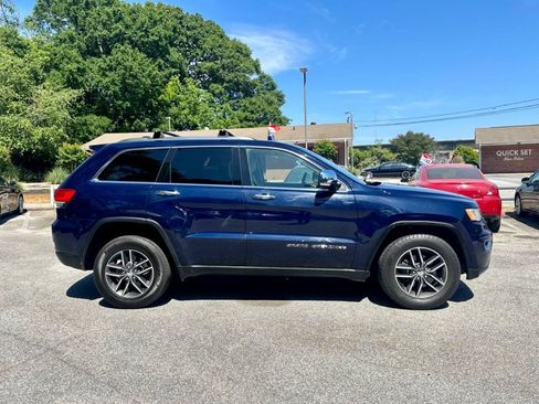 Used 2017 Jeep Grand Cherokee Limited AWD/4WD image 8