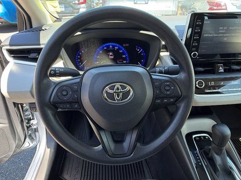 Used 2021 Toyota Corolla LE FWD image 26