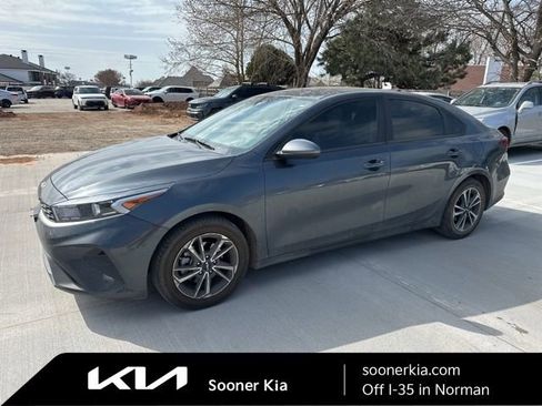 Used 2023 Kia Forte LXS image 1