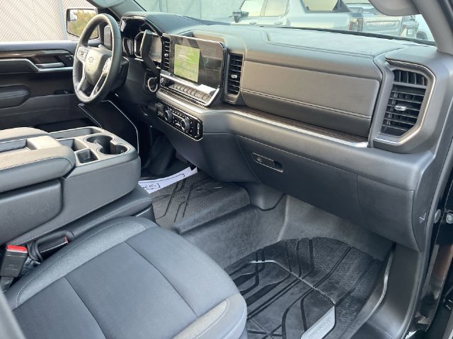 Used 2026 Chevrolet Silverado 1500 RST w/ RST Select Package AWD/4WD image 28