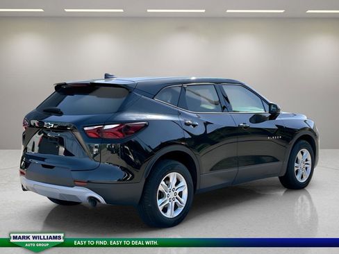 Used 2023 Chevrolet Equinox RS w/ LPO, Floor Liner Package image 3