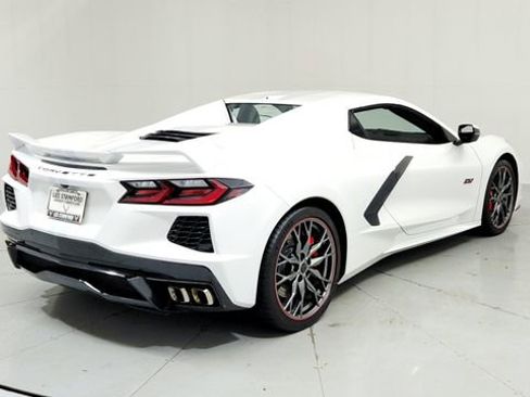 Used 2023 Chevrolet Corvette Stingray Premium Conv w/ Z51 Performance Package image 5