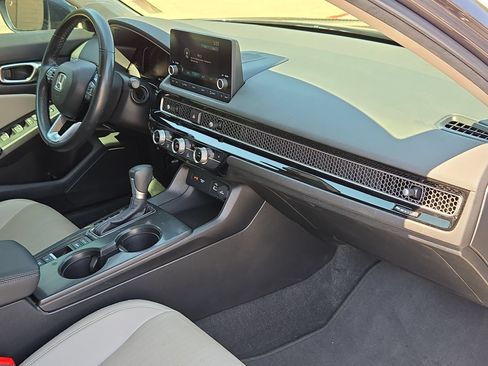 Certified 2024 Honda Civic EX-L image 28