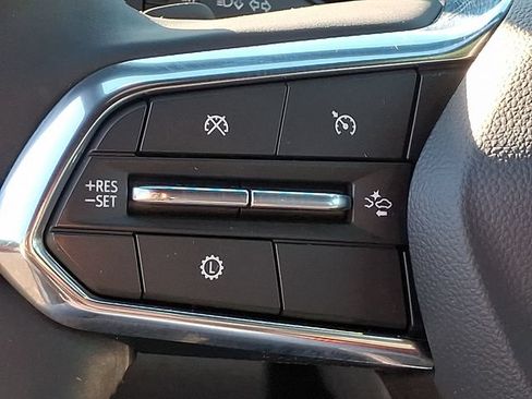 Used 2025 Chevrolet Equinox LT AWD/4WD image 21