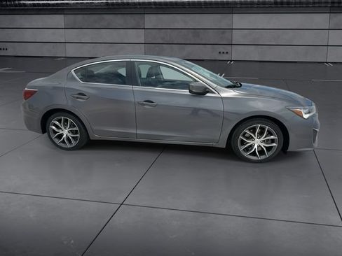 Used 2020 Acura ILX FWD image 9