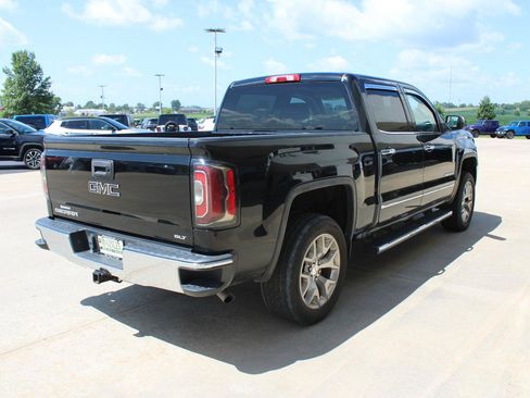 Used 2018 GMC Sierra 1500 SLT w/ SLT Premium Package AWD/4WD image 7