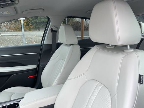 Used 2021 Hyundai Sonata Limited w/ Cargo Package image 16