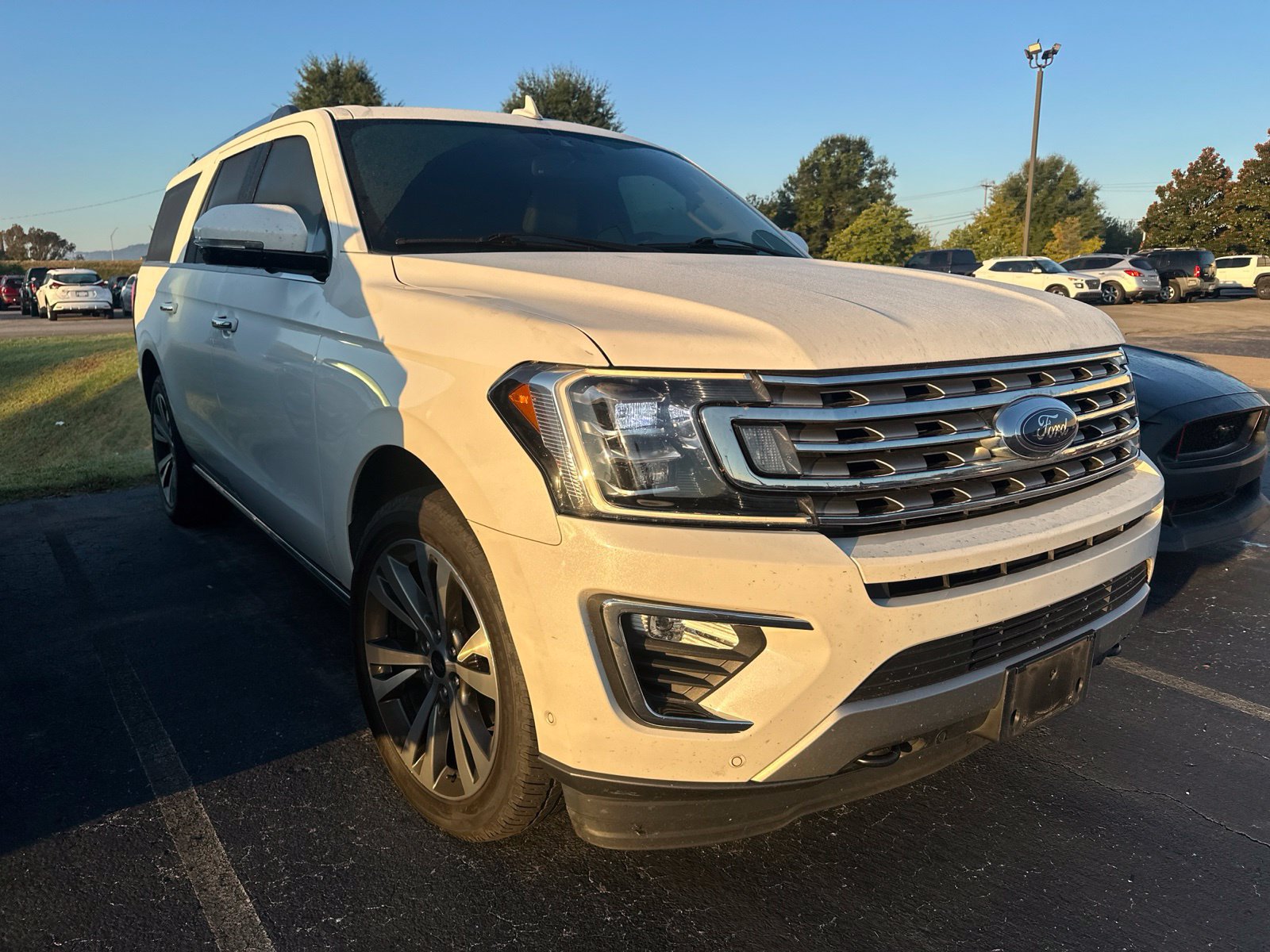 Used 2021 Ford Expedition Max Limited AWD/4WD image 3