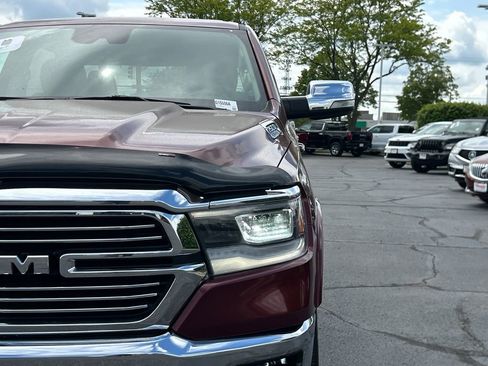 Used 2019 RAM 1500 Laramie AWD/4WD image 12
