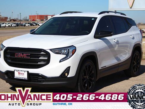 Used 2020 GMC Terrain SLT w/ Preferred Package image 3