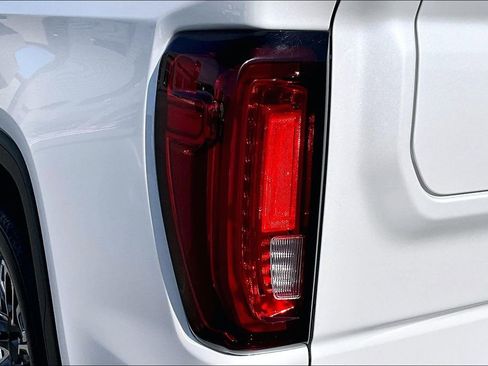 Used 2023 GMC Sierra 1500 Denali Ultimate AWD/4WD image 31