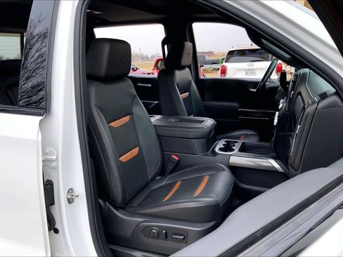 Used 2019 GMC Sierra 1500 AT4 w/ AT4 Premium Package image 9