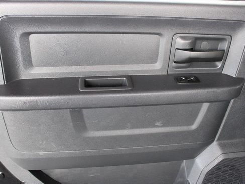 Used 2012 RAM 2500 ST w/ Chrome Accents Group AWD/4WD image 12