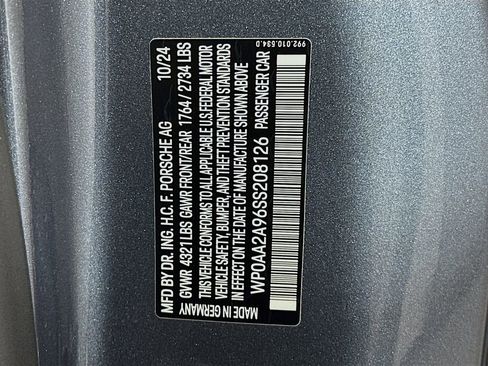 Used 2025 Porsche 911 Carrera image 33