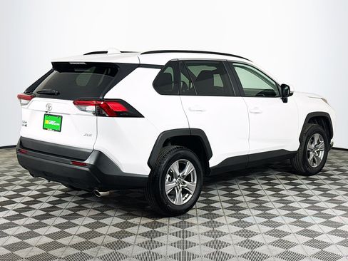 Used 2025 Toyota RAV4 XLE FWD image 8