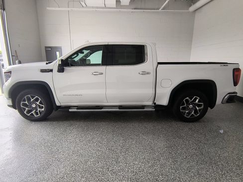 Used 2025 GMC Sierra 1500 SLT w/ SLT Premium Plus Package AWD/4WD image 2