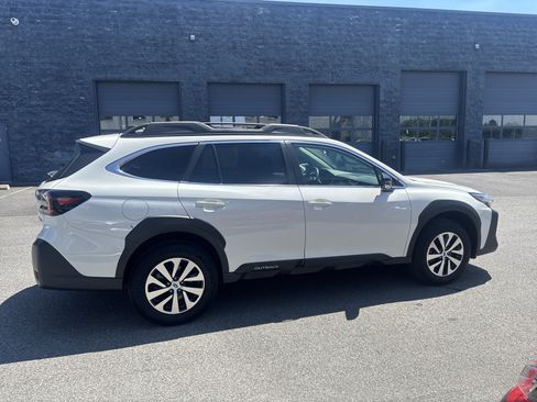 Certified 2025 Subaru Outback Premium AWD/4WD image 26