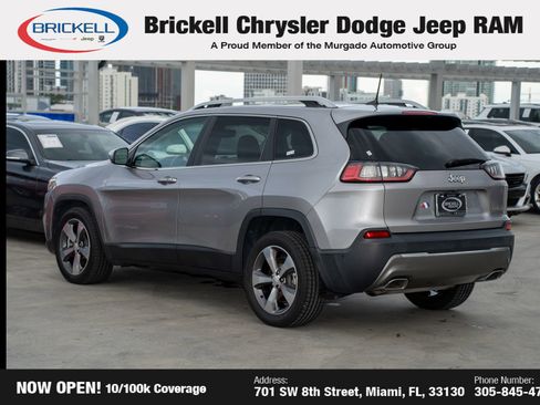 Used 2019 Jeep Cherokee Limited w/ Luxury Group image 7