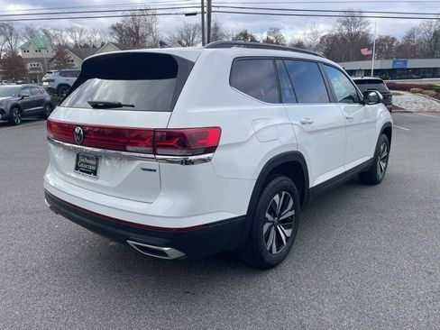 Certified 2025 Volkswagen Atlas SE image 4