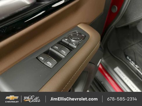 New 2026 Chevrolet Tahoe High Country w/ Sun And Tow Package AWD/4WD image 32