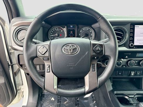 Used 2023 Toyota Tacoma TRD Sport AWD/4WD image 11