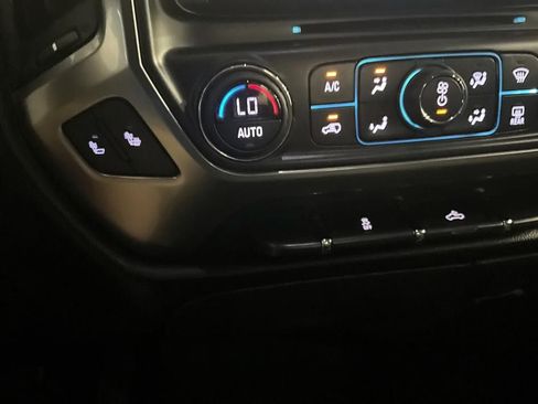 Used 2018 Chevrolet Silverado 1500 LT w/ All Star Edition AWD/4WD image 26