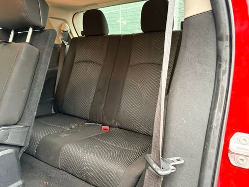 Used 2019 Dodge Journey SE w/ Blacktop Package image 12