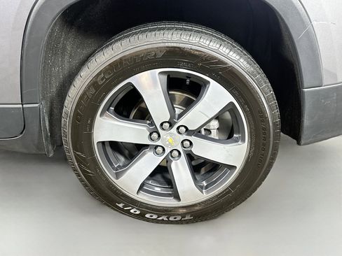 Used 2020 Chevrolet Traverse LT w/ LT Premium Package AWD/4WD image 33