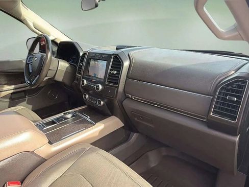 Used 2019 Ford Expedition Limited w/ Equipment Group 302A image 16